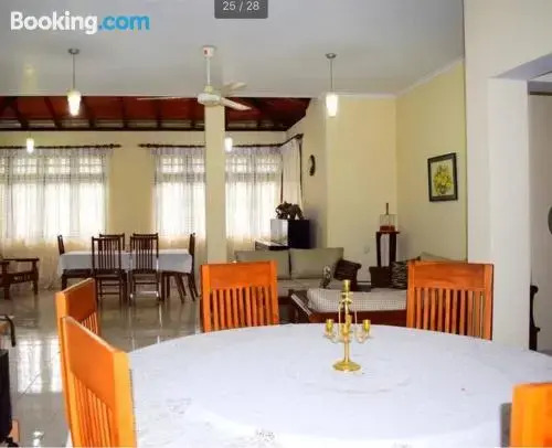Канди: Reverie Hill Bungalow