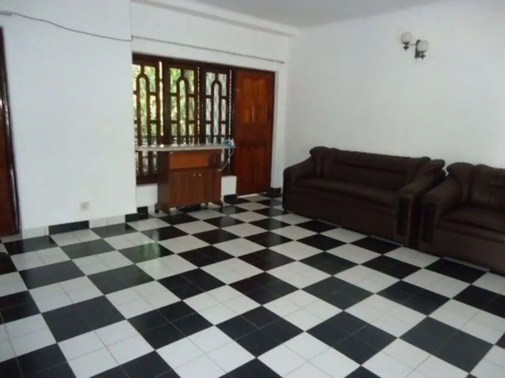 Анурадхапура: Rajarata White Palace