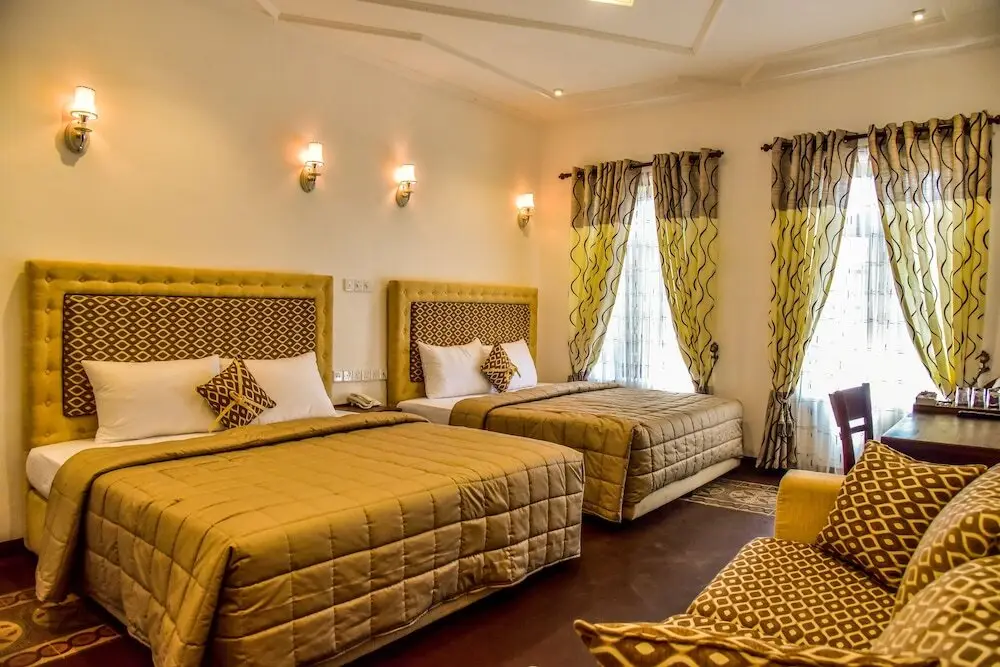Хаттон: Grand peak tea garden hotel