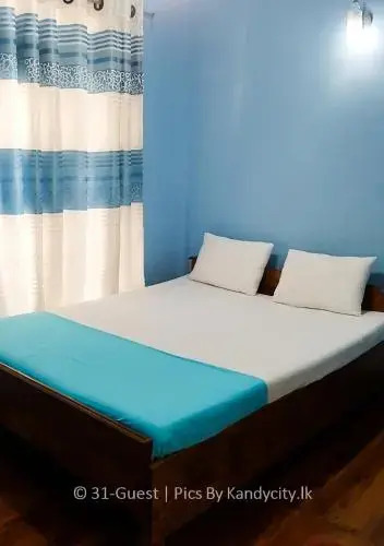 Канди: kandy Grand Holiday inn