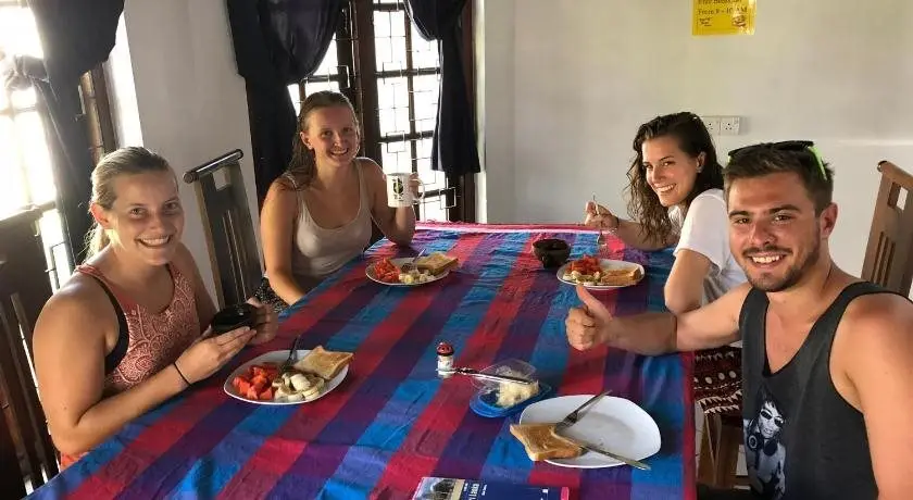 Катунаяке: Trip 'N' Chill Hostels Colombo Airport