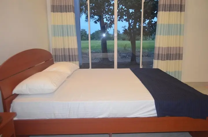 Полоннарува: Risenlak Holiday Resort