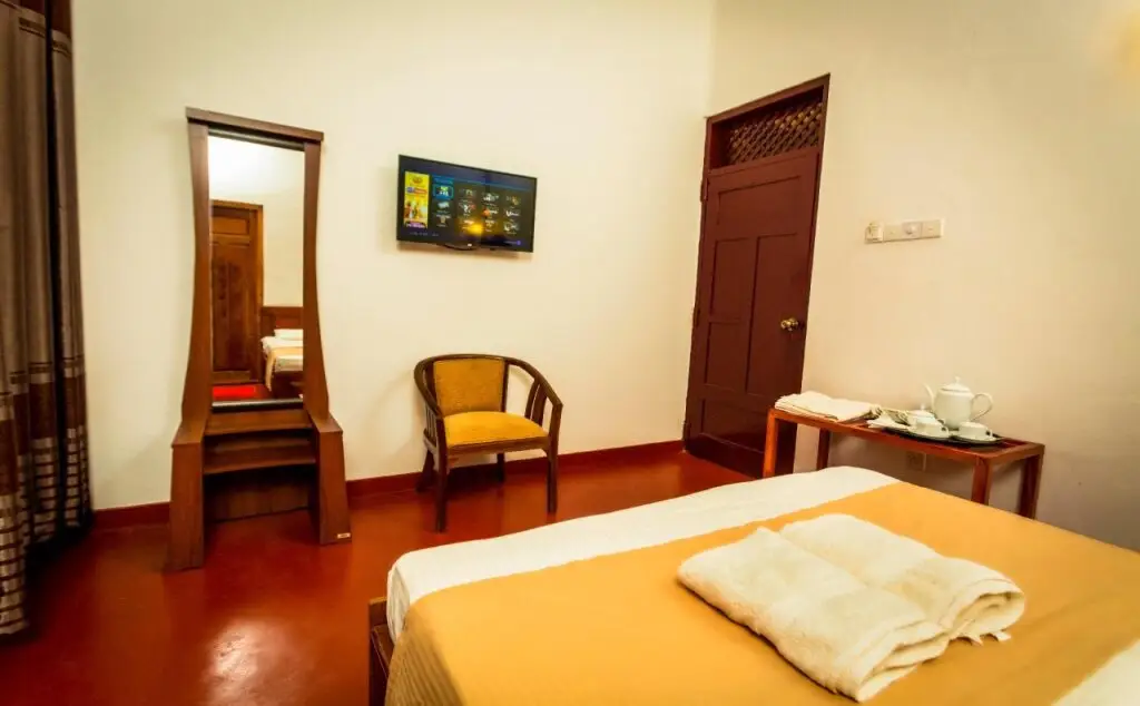 Чуннакам: Dayanithi Guest House