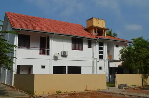 Dayanithi Guest House — фото 1