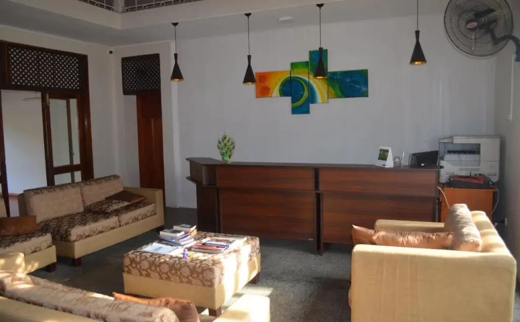 Чуннакам: Dayanithi Guest House