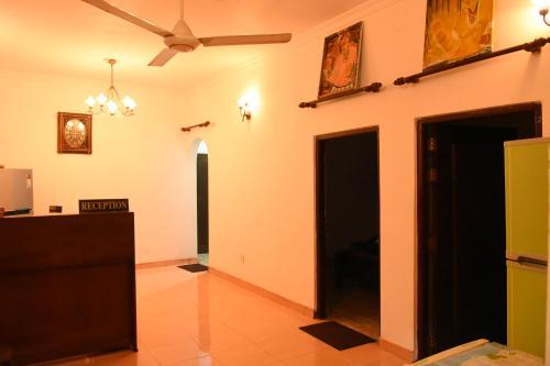 Негомбо: Yoho Cemetery Road
