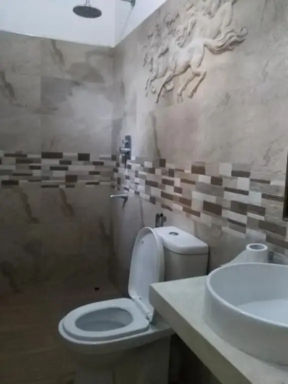 Валгама: Nishan Surf Inn