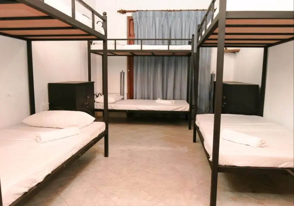 Канди: puncha hostel