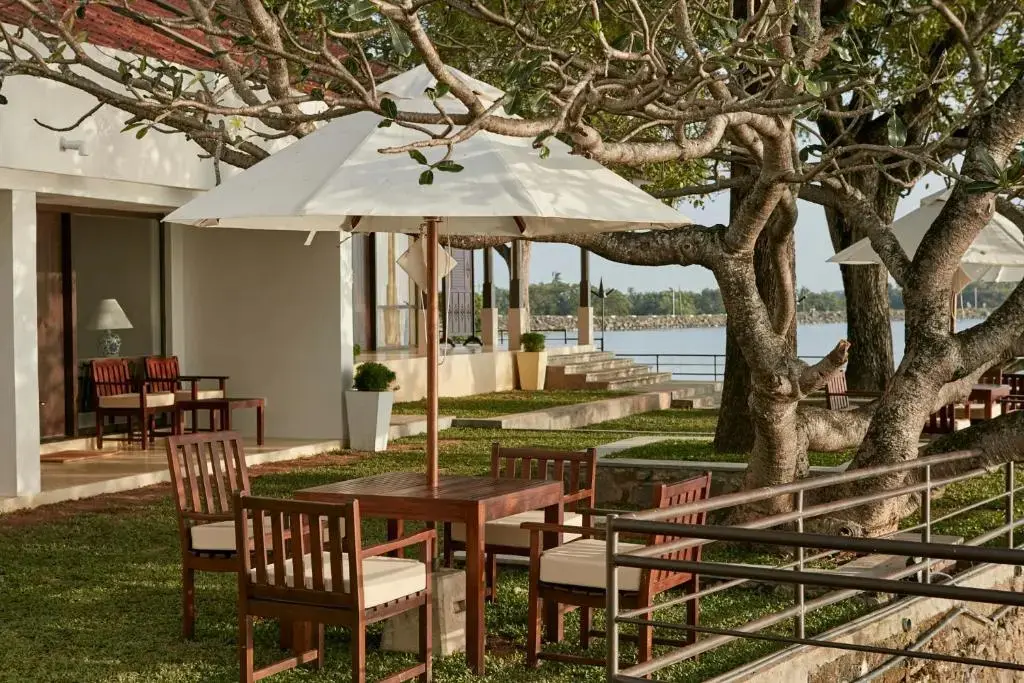 Полоннарува: Отель EKHO Lake House - From Colonial Bungalow to Royal Retreat