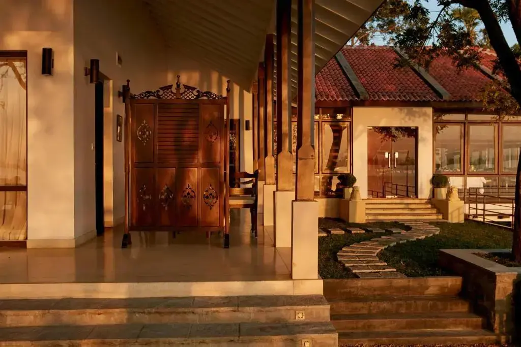 Полоннарува: Отель EKHO Lake House - From Colonial Bungalow to Royal Retreat