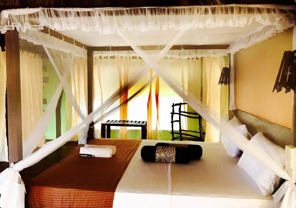 Киринда: Yala Lake View Cabanas