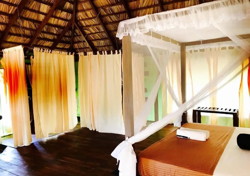 Киринда: Yala Lake View Cabanas