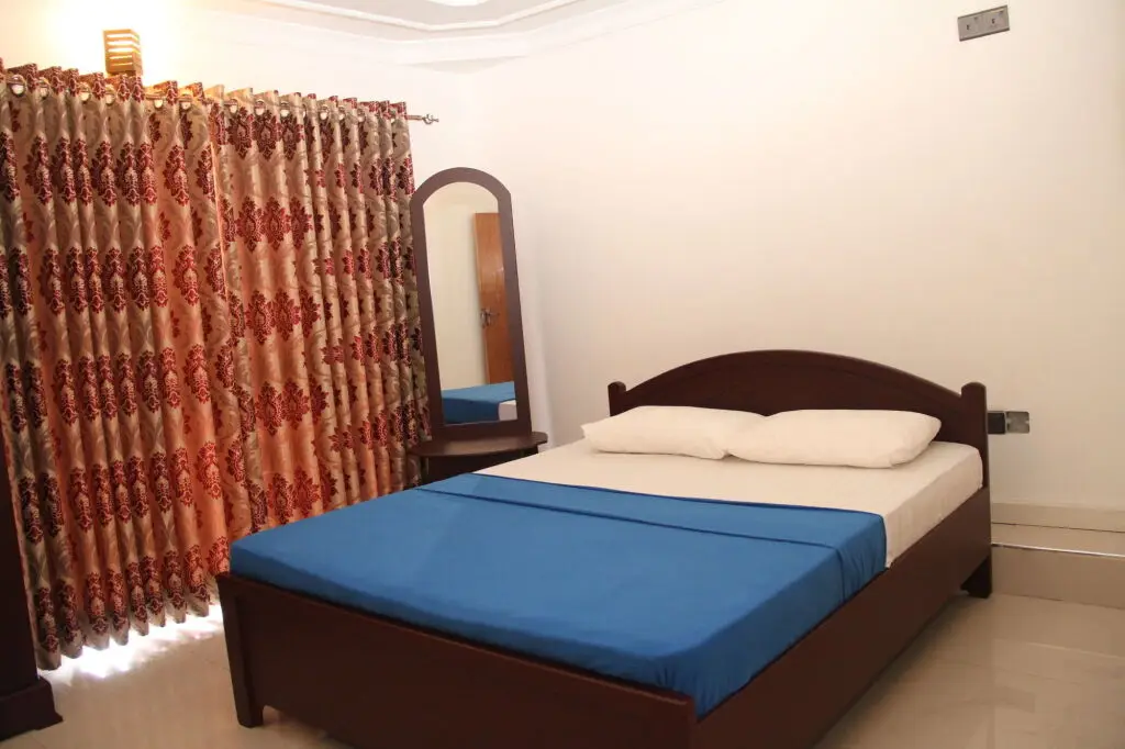 Канди: Lemuria Hotel