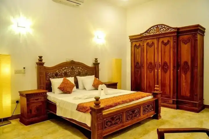 Галле: The Galle House