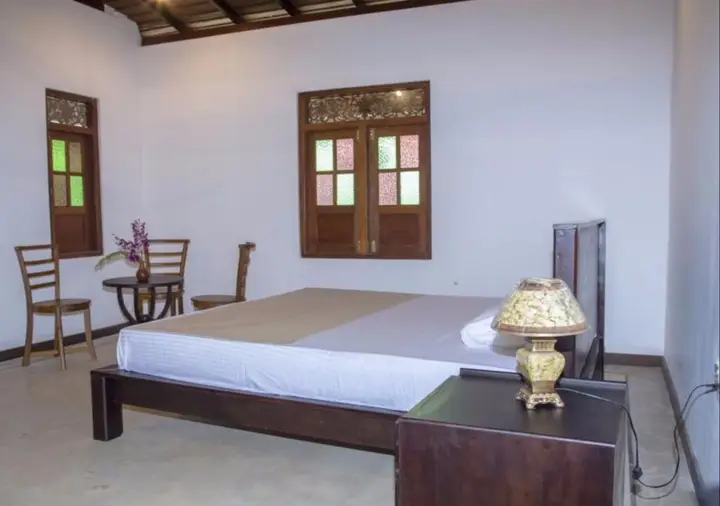 Хиккадува: Teak Cottage