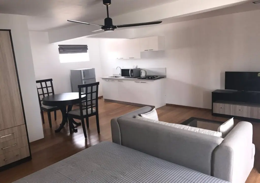 Коломбо: Amber FR 16 Colombo