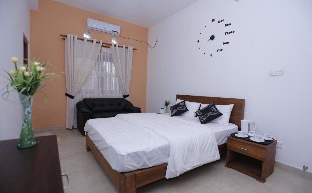 Негомбо: Hotel Indaura