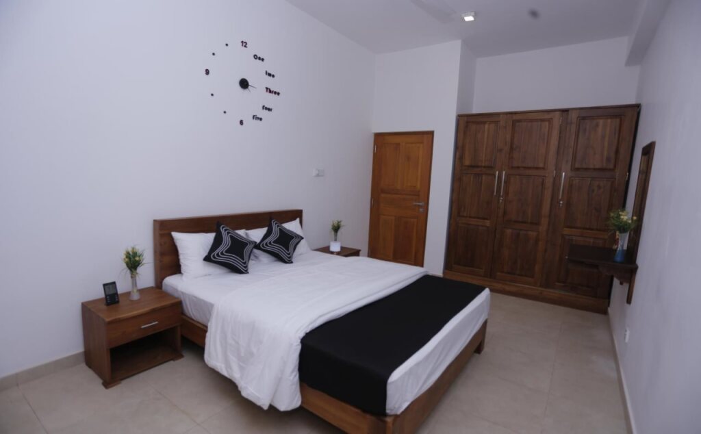 Негомбо: Hotel Indaura