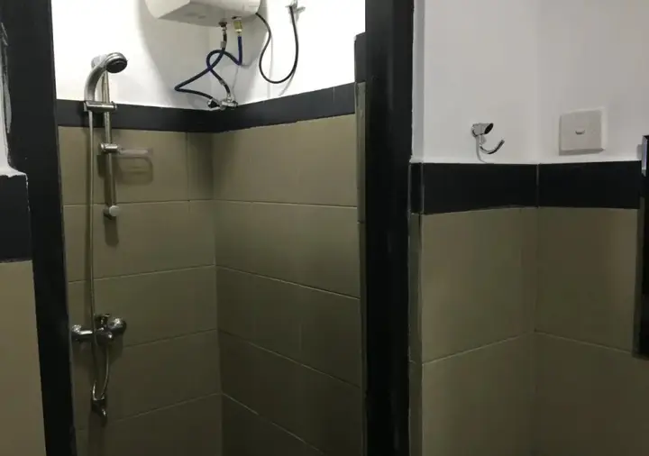 Коломбо: The Hostel