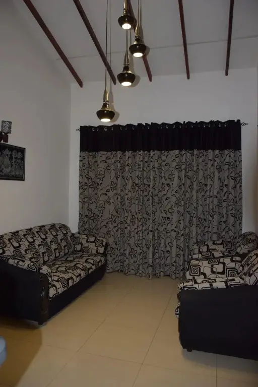 Котикаватта: Casa White Lounge