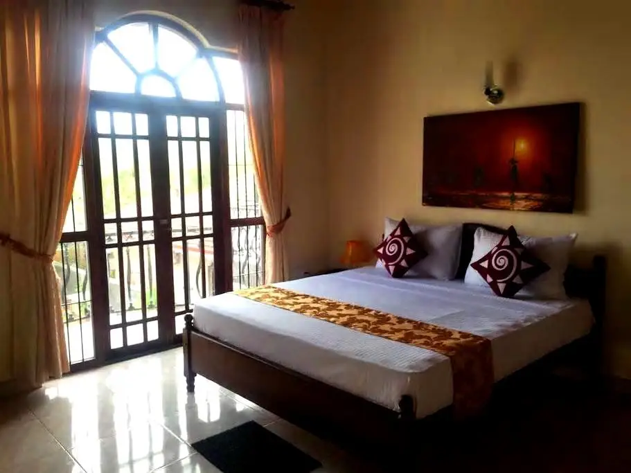 Негомбо: Iyooinn negombo