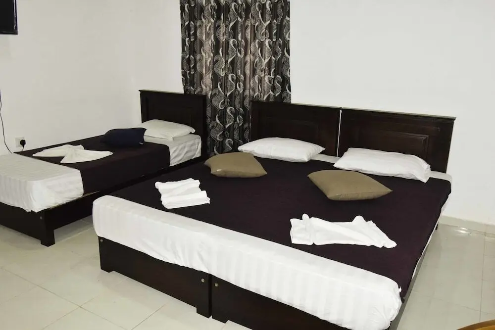 Коломбо: Yoho Regent Hotel Colombo 06