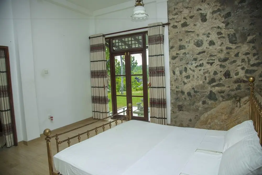 Галле: Meadow Villa