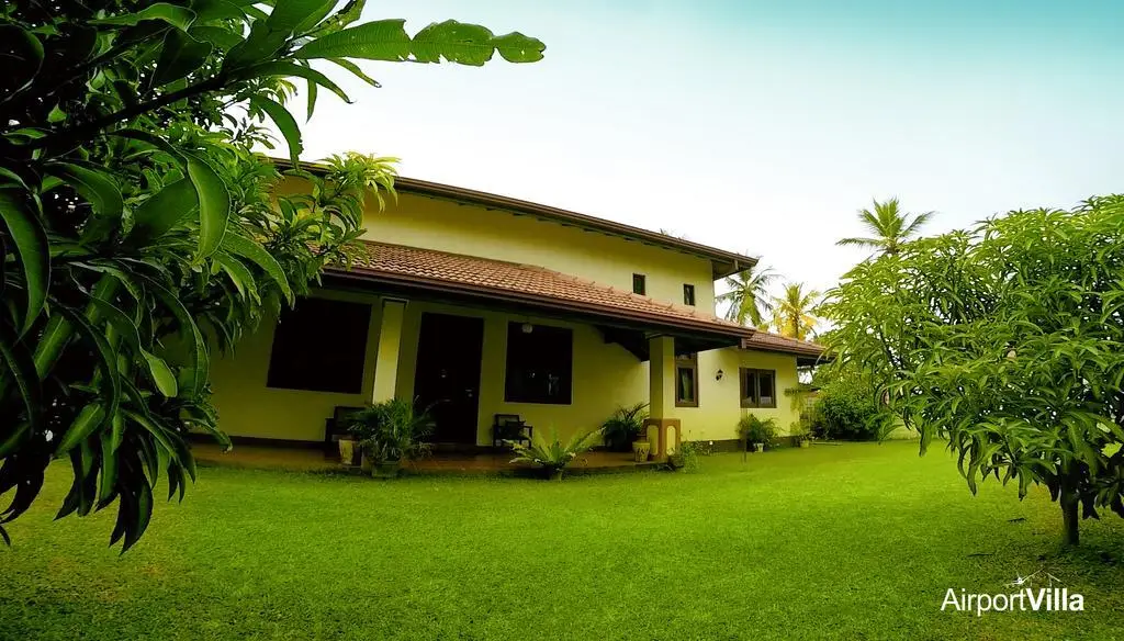 Катунаяке: Отель The Airport Villa