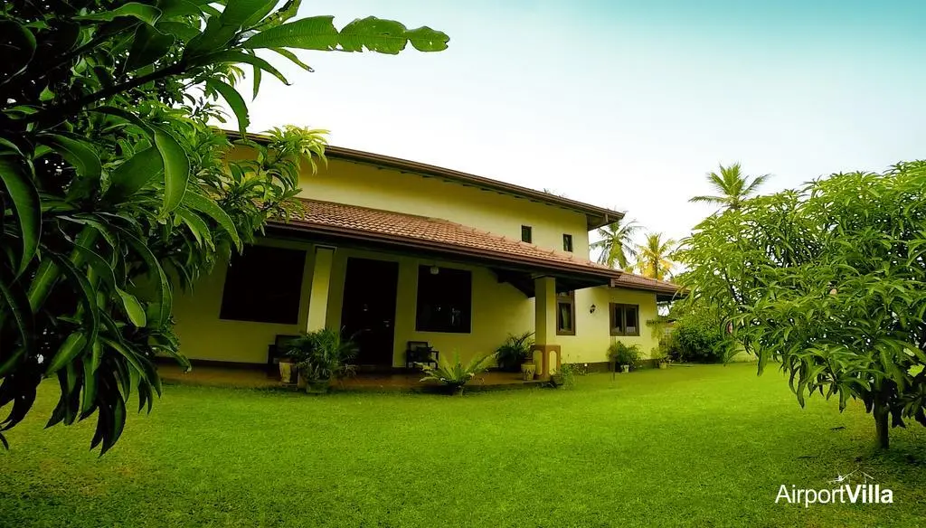 Катунаяке: Отель The Airport Villa