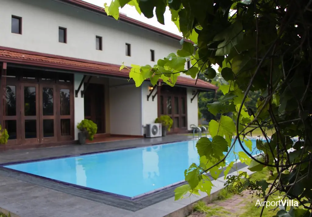 Катунаяке: Отель The Airport Villa