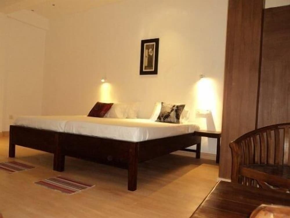 Негомбо: Vista Maple Leaf Hotel