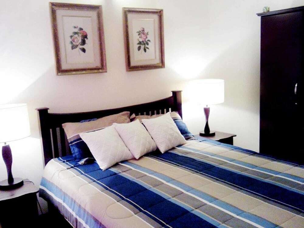 Гора Lavinia: The Prestige Court Residence