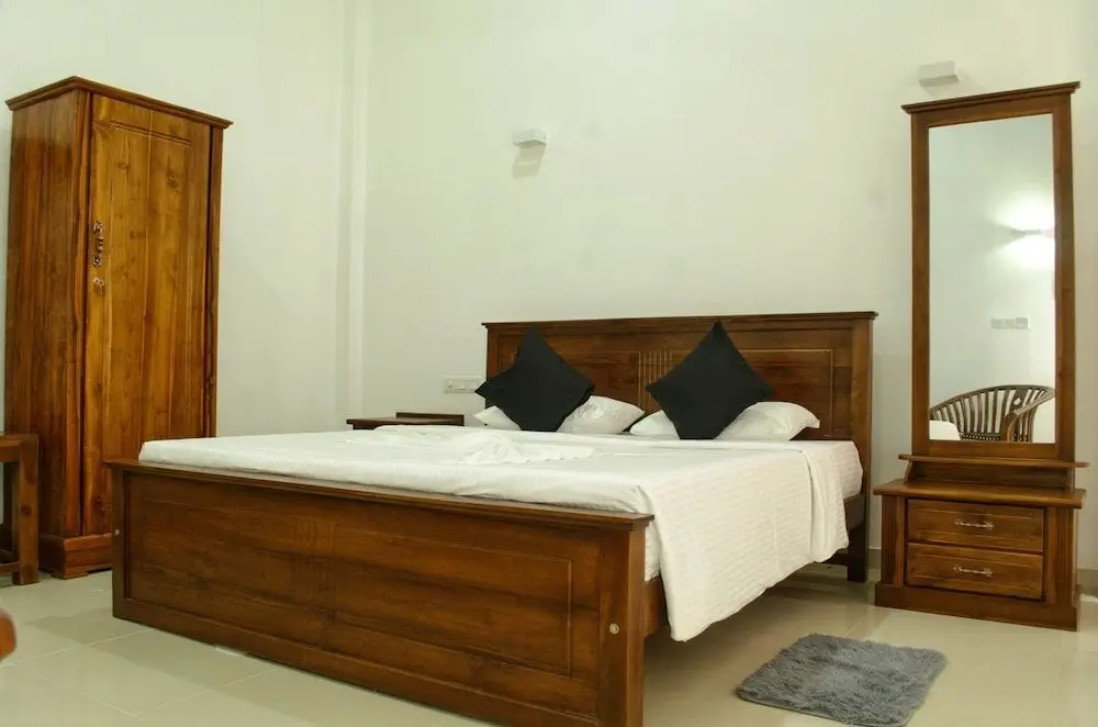 Велигама: When in Weligama