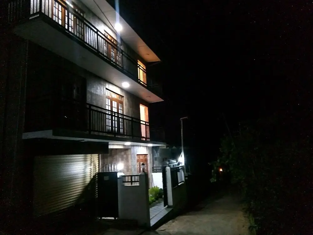 Хаттон: Kin Rock Bungalow