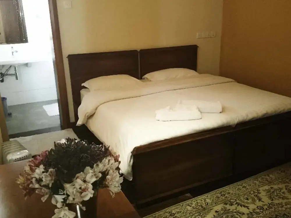 Канди: Yoho Pawra Wood Inn