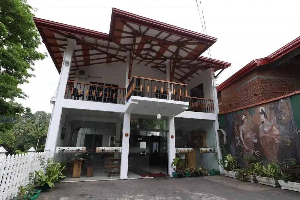 Канди: Yoho Pawra Wood Inn