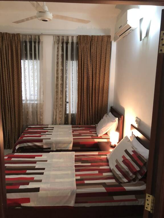 Коломбо: Hedges Court Residencies Town Hall-2 Room 3 Bed Apartment