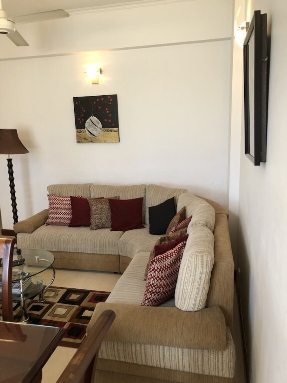 Коломбо: Hedges Court Residencies Town Hall-2 Room 3 Bed Apartment