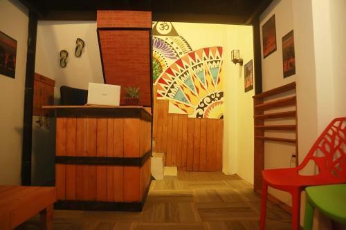 Канди: The MIDTOWN Hostel