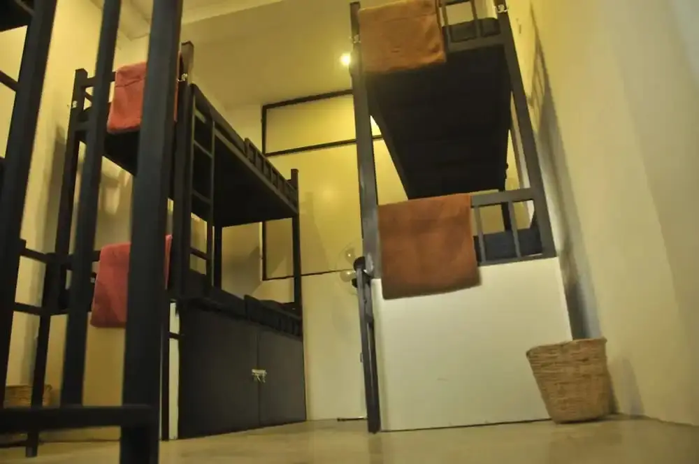 The MIDTOWN Hostel — фото 1