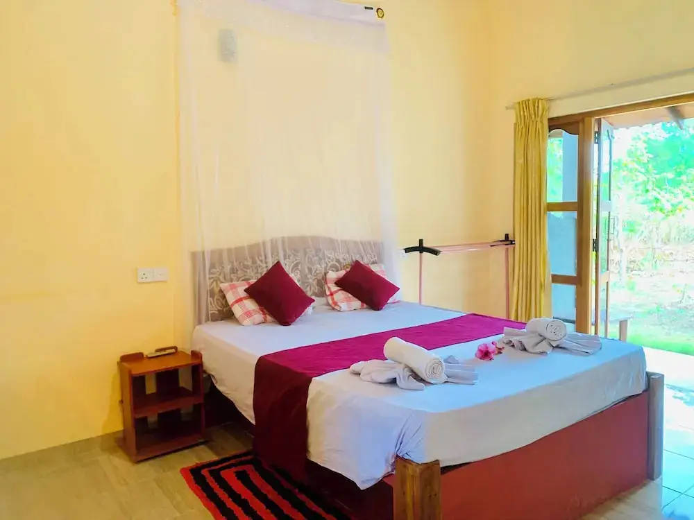 Сигирия: Green Hut Hotel and Restaurant.