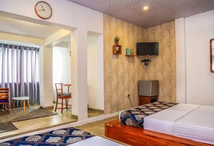 Канди: Mintaas Hotel
