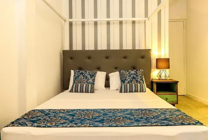 Канди: Mintaas Hotel