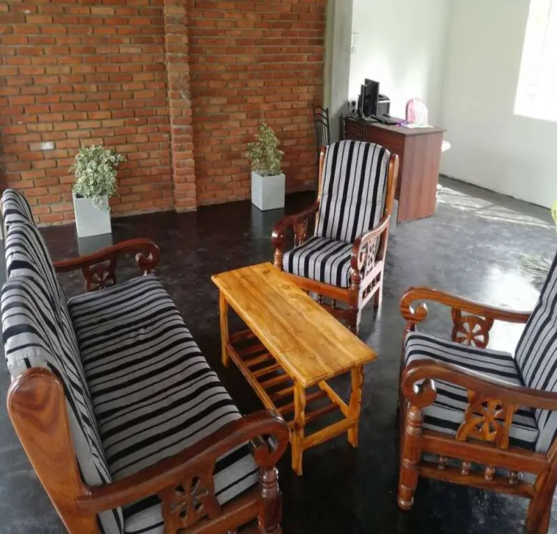 Анурадхапура: Myr-o Homestay