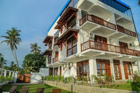 Top Secret Beach hotel — фото 1