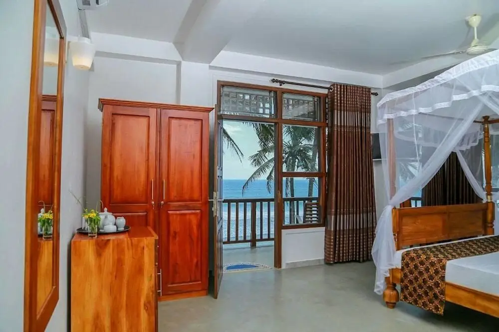 Матара: Top Secret Beach hotel