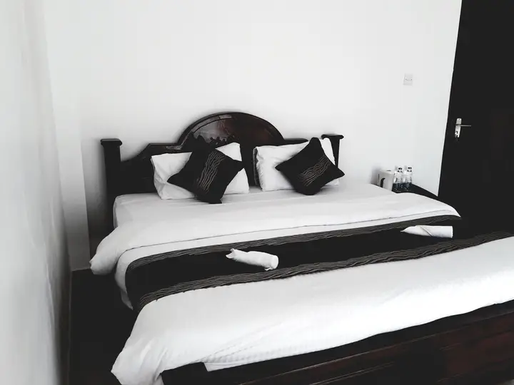 Нувара-Элия: Silver Candy Inn