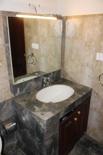 Канди: Yoho Wincare GuestHouse