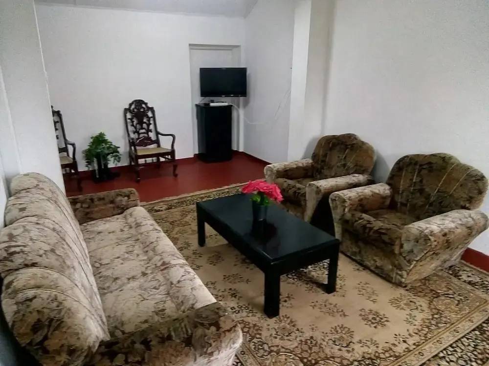Нувара-Элия: White Cottage Nuwara Eliya
