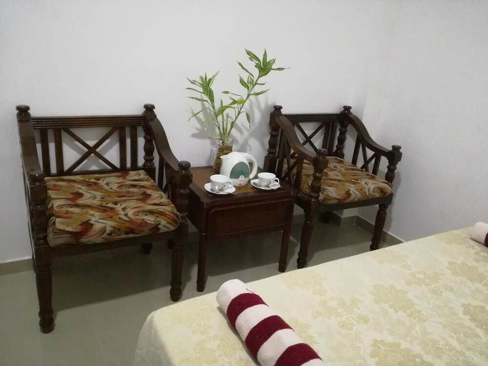 Катунаяке: A to Zee Airport Villa